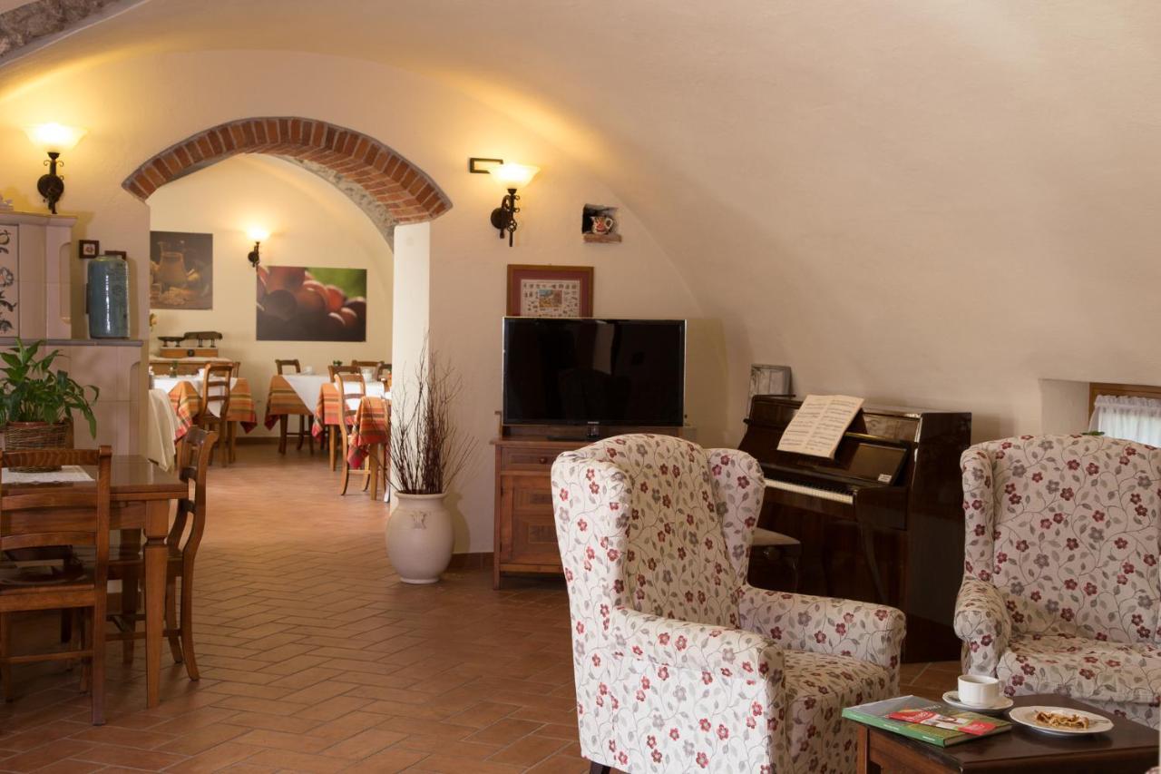 Agriturismo Al Picchio Villa Ala Eksteriør billede